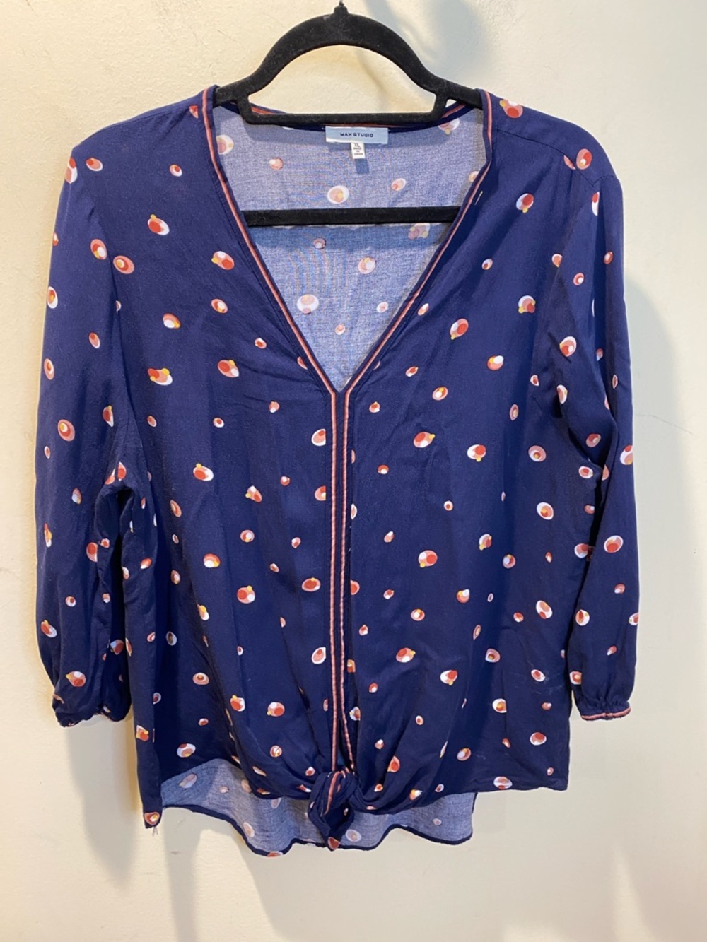 Max Studio Navy Blue V-Neck Blouse with Coral Dot Print Sz XL